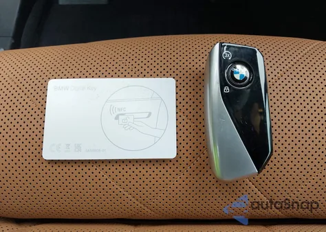 2024 BMW X7 xDrive40I из США, поврежденный, VIN 5UX23EM06R9V18533